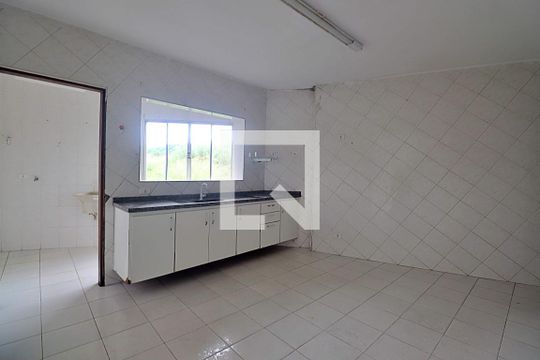Cozinha de apartamento para alugar com 2 quartos, 60m² em Parque Erasmo Assunção, Santo André