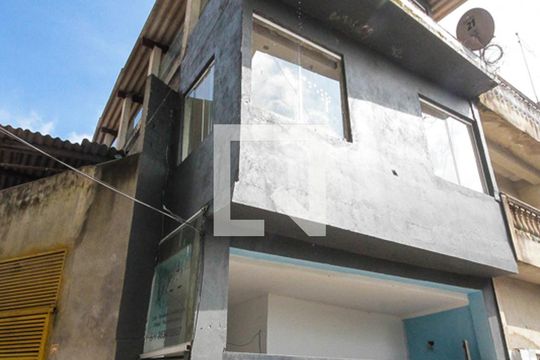 Fachada de casa para alugar com 2 quartos, 60m² em Conjunto Promorar Sapopemba, São Paulo