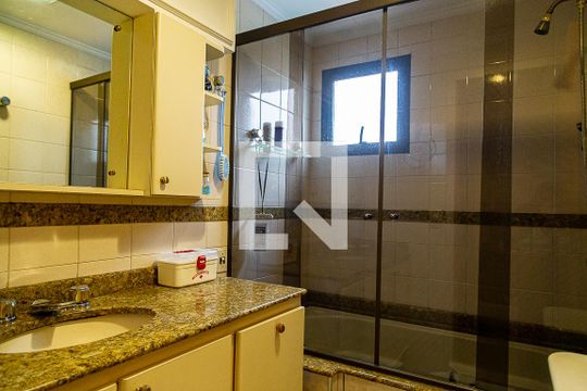 Banheiro da Suíte de apartamento à venda com 3 quartos, 100m² em Cidade Vargas, São Paulo