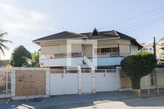 Fachada de casa à venda com 3 quartos, 113m² em Freguesia de Jacarepaguá, Rio de Janeiro