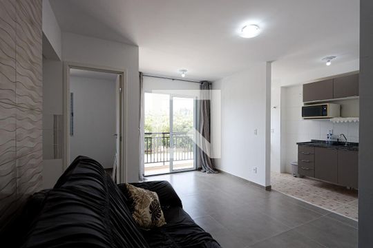 Sala  de apartamento para alugar com 2 quartos, 48m² em Jardim Nova Pacaembu, Cotia