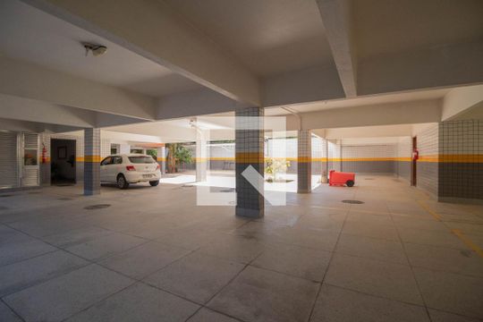 Garagem de apartamento à venda com 2 quartos, 66m² em Taquara, Rio de Janeiro