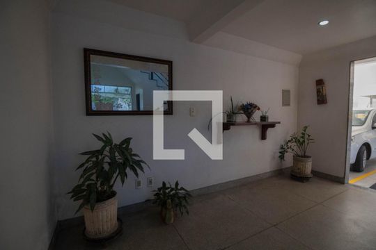 Hall de apartamento à venda com 2 quartos, 66m² em Taquara, Rio de Janeiro