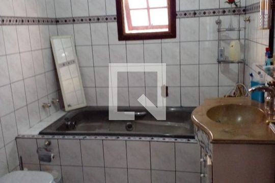 Casa à venda com 4 quartos, 292m² em Parque Oratório, Santo André