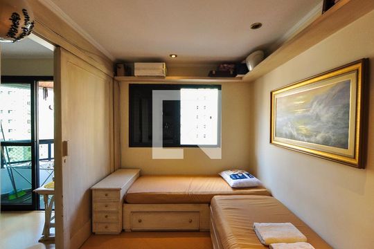 Quarto 1 de apartamento à venda com 2 quartos, 58m² em Jardim Paulista, São Paulo