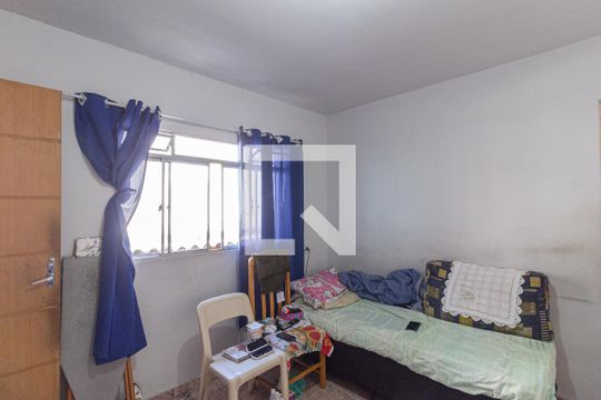 Sala de casa à venda com 4 quartos, 213m² em Padroeira, Osasco