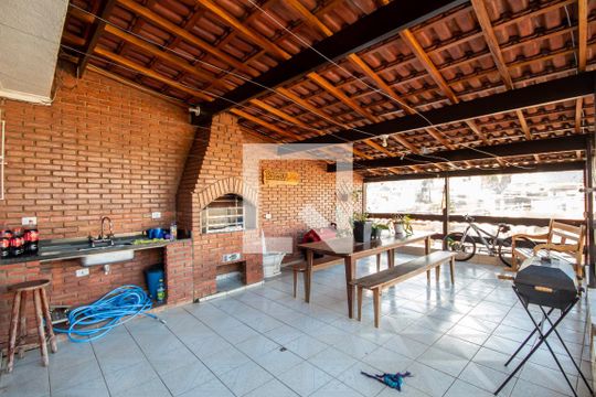 Churrasqueira de casa à venda com 3 quartos, 206m² em Padroeira, Osasco