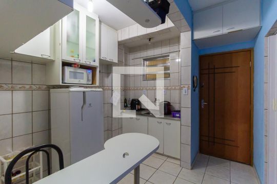 Cozinha de apartamento à venda com 1 quarto, 42m² em Liberdade, São Paulo