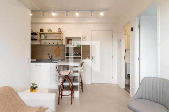 Apartamento para alugar com 2 quartos, 34m² em Barra Funda, São Paulo