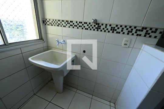Tanque  de apartamento para alugar com 3 quartos, 70m² em Jardim Maria Inês, Aparecida de Goiânia