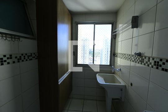 Área de Serviço de apartamento para alugar com 3 quartos, 70m² em Jardim Maria Inês, Aparecida de Goiânia