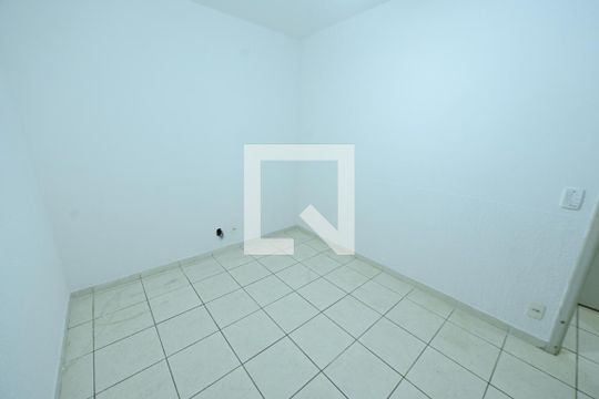 Quarto 2 de apartamento para alugar com 3 quartos, 70m² em Jardim Maria Inês, Aparecida de Goiânia