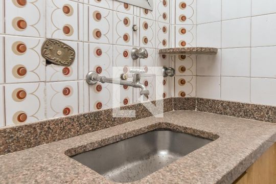 Cozinha de apartamento à venda com 1 quarto, 65m² em Bela Vista, São Paulo