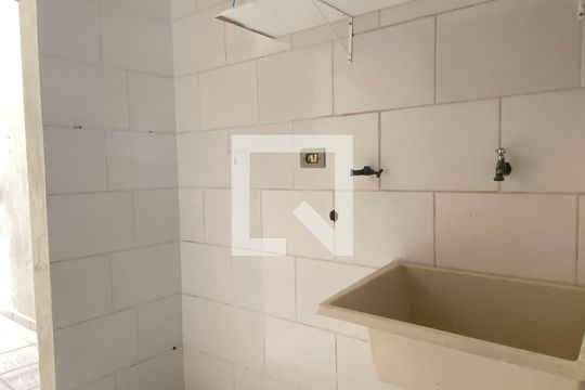 Área de Serviço de casa de condomínio para alugar com 2 quartos, 66m² em Vila São Luiz (valparaízo), Barueri