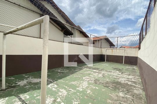 Quadra de casa de condomínio para alugar com 2 quartos, 66m² em Vila São Luiz (valparaízo), Barueri