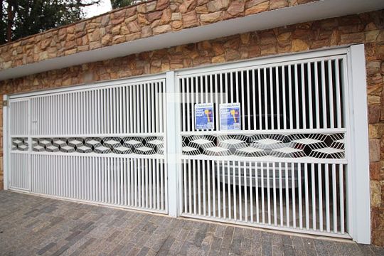 Fachada de casa à venda com 3 quartos, 240m² em Planalto, São Bernardo do Campo