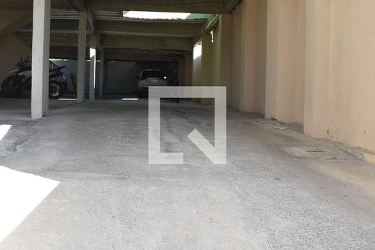 Garagem de apartamento para alugar com 2 quartos, 58m² em Campo Grande, Rio de Janeiro