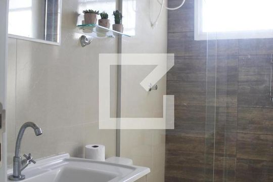 Banheiro de apartamento para alugar com 2 quartos, 59m² em Barnabé, Gravataí