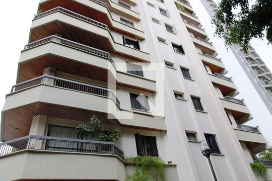 Fachada do bloco de apartamento à venda com 3 quartos, 274m² em Vila Andrade, São Paulo