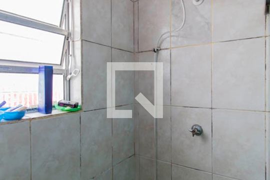 Banheiro  de casa à venda com 2 quartos, 160m² em Vila Santana, São Paulo