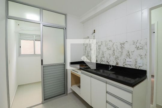 Cozinha e Área de Serviço de apartamento à venda com 2 quartos, 49m² em Vila Roque, São Paulo