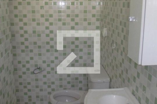 banheiro de apartamento à venda com 3 quartos, 70m² em Del Castilho, Rio de Janeiro