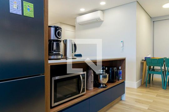 Cozinha de apartamento para alugar com 3 quartos, 155m² em Brooklin Paulista, São Paulo