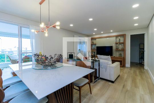 Apartamento para alugar com 3 quartos, 155m² em Brooklin Paulista, São Paulo