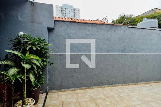 Vista do Quarto 1 de casa para alugar com 3 quartos, 220m² em Jardim Miriam, Guarulhos
