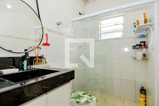 Banheiro de casa para alugar com 3 quartos, 220m² em Jardim Miriam, Guarulhos
