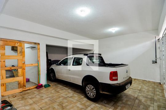 Garagem de casa para alugar com 3 quartos, 220m² em Jardim Miriam, Guarulhos
