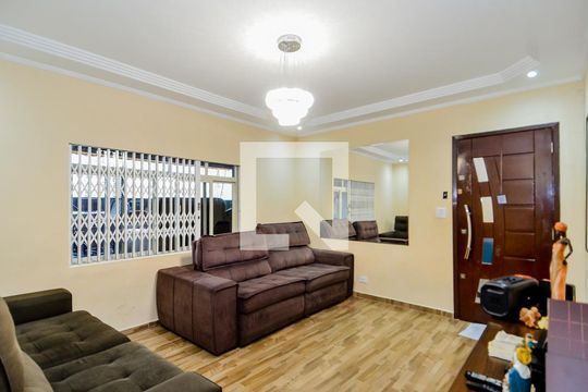 Casa para alugar com 3 quartos, 220m² em Jardim Miriam, Guarulhos