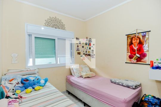 Quarto 1 de casa para alugar com 3 quartos, 220m² em Jardim Miriam, Guarulhos