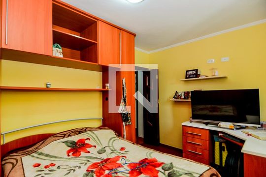 Quarto 1 de apartamento à venda com 2 quartos, 40m² em Parque Santo Antônio, Guarulhos