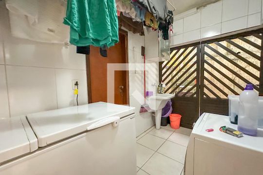 Área de Serviço de casa de condomínio para alugar com 3 quartos, 250m² em Jardim Praiano, Guarujá