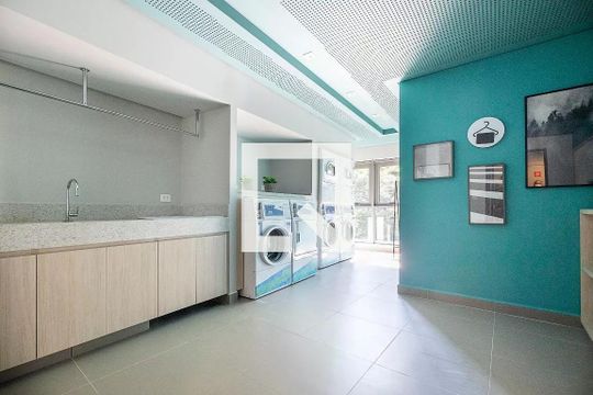 Lavanderia de kitnet/studio à venda com 1 quarto, 25m² em Sumarezinho, São Paulo