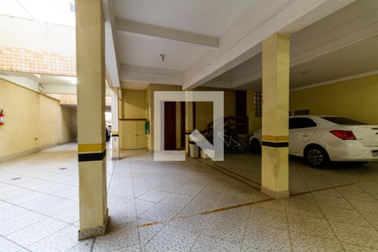 Garagem de apartamento para alugar com 2 quartos, 80m² em Jardim Botânico, Porto Alegre