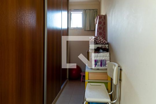 Corredor de apartamento para alugar com 2 quartos, 80m² em Jardim Botânico, Porto Alegre