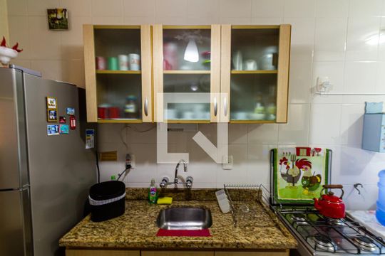 Cozinha de apartamento para alugar com 2 quartos, 80m² em Jardim Botânico, Porto Alegre