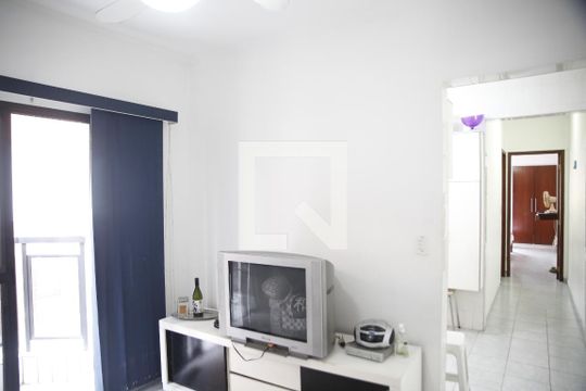 sala de apartamento para alugar com 1 quarto, 45m² em Guilhermina, Praia Grande