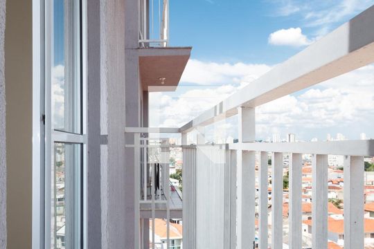 sacada de kitnet/studio à venda com 0 quarto, 26m² em Vila Nilo, São Paulo