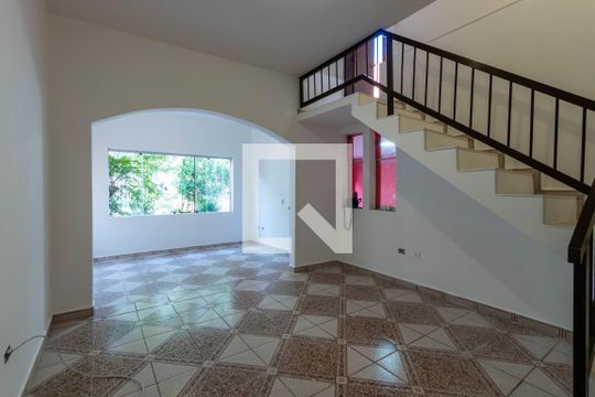 Casa para alugar com 2 quartos, 90m² em Jardim Ibitirama, São Paulo