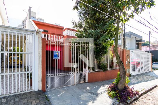 fachada de casa para alugar com 2 quartos, 90m² em Jardim Ibitirama, São Paulo
