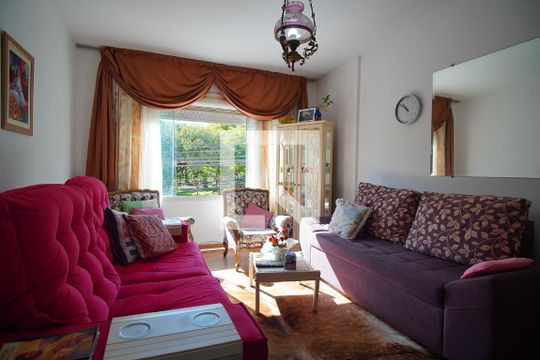 Sala  de apartamento à venda com 2 quartos, 68m² em Rogowski, Porto Alegre