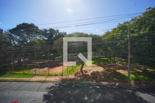 Quarto  1_Vista  de apartamento à venda com 2 quartos, 68m² em Rogowski, Porto Alegre
