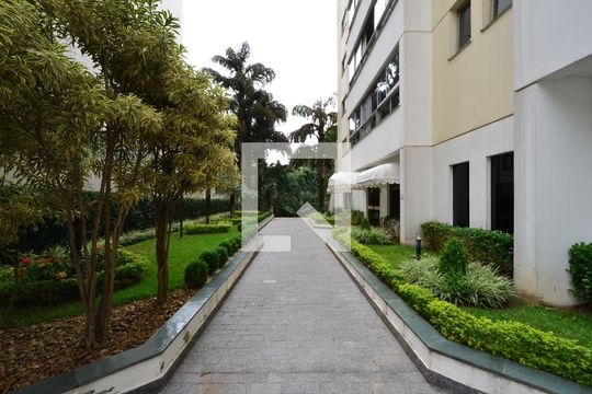 Área externa de apartamento à venda com 4 quartos, 160m² em Vila Monte Alegre, São Paulo