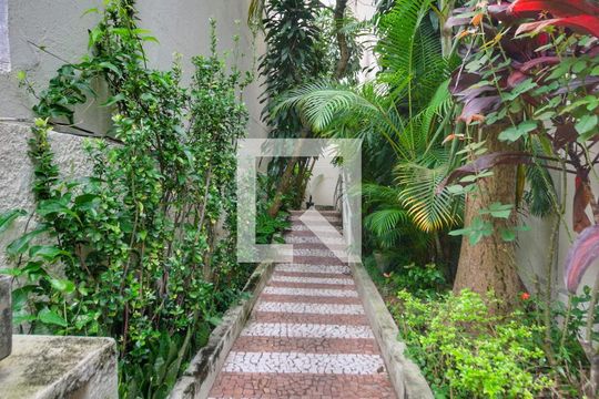 Área comum de apartamento para alugar com 3 quartos, 72m² em Vila Firmiano Pinto, São Paulo