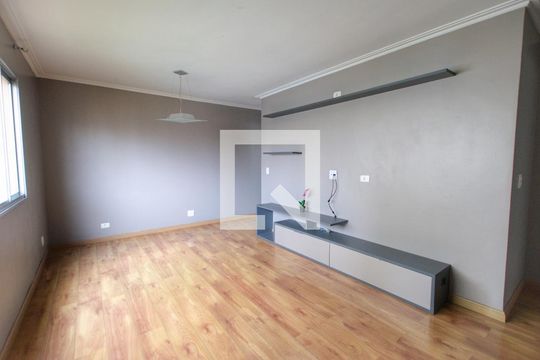 Sala de apartamento para alugar com 3 quartos, 72m² em Vila Firmiano Pinto, São Paulo