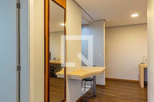 Corredor de apartamento à venda com 1 quarto, 43m² em Centro, Santo André