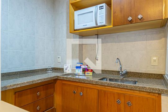 Sala e Cozinha de apartamento à venda com 1 quarto, 43m² em Centro, Santo André